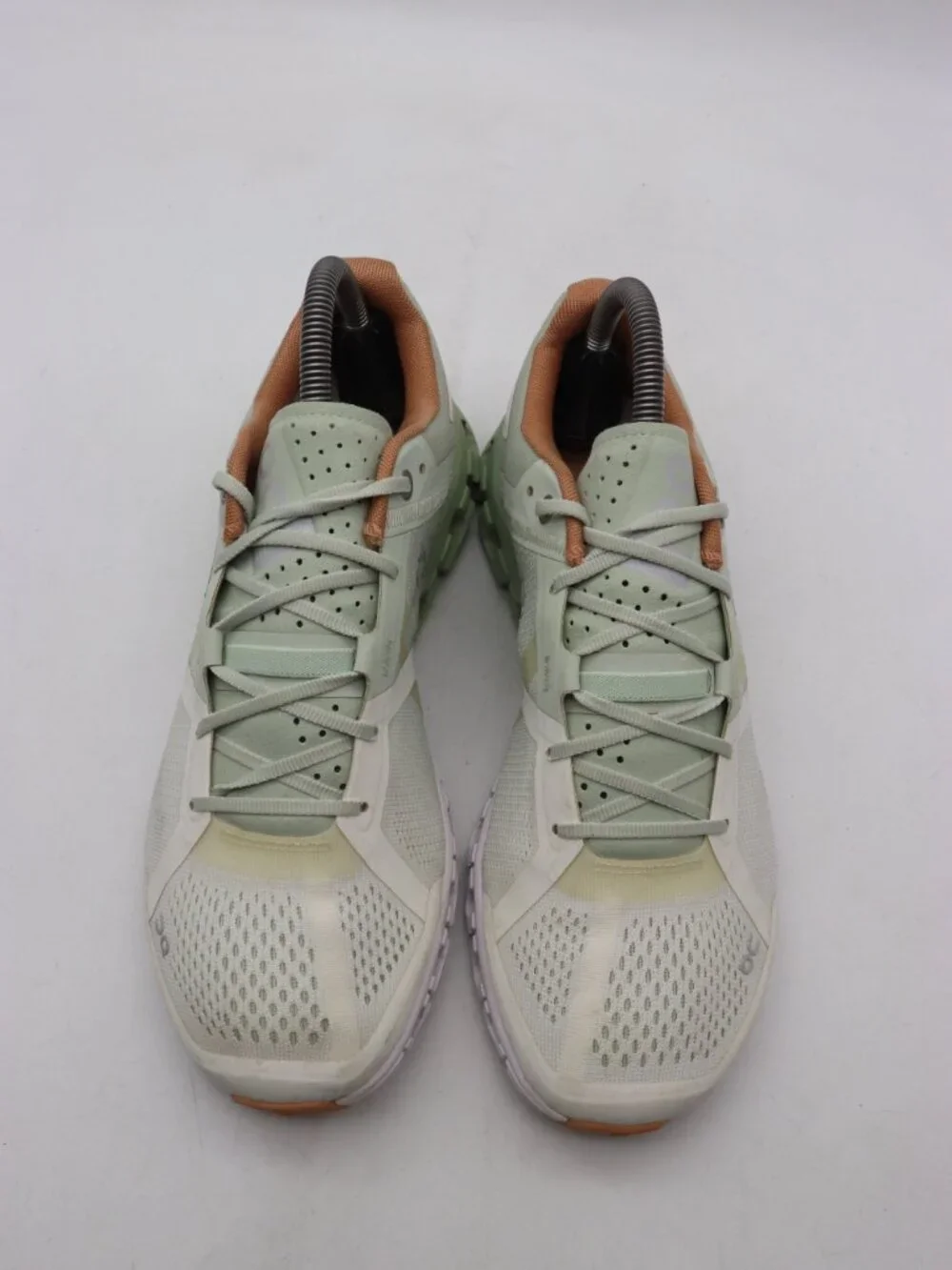 On Running Cloudflow Shoes Women's Size 8.5 Aloe White Mesh Athletic Sneakers